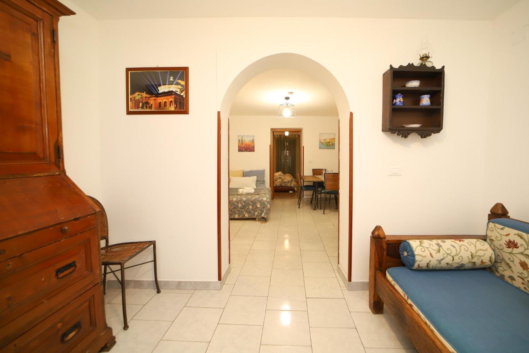 Colonna House Casa Tra La Zisa E La Cattedrale Apartamento Palermo Exterior foto